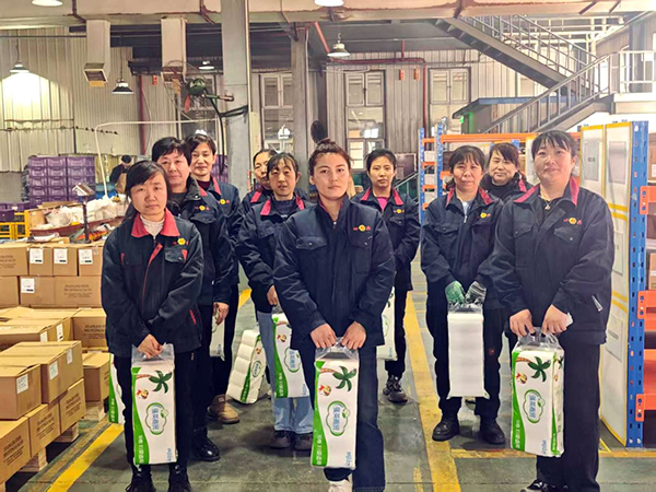 Shouldering Great Responsibility with Soft Shoulders, Ingenuity Blooms | Cangzhou KH Fittings CORP. Salutes Every Amazing 'Her'